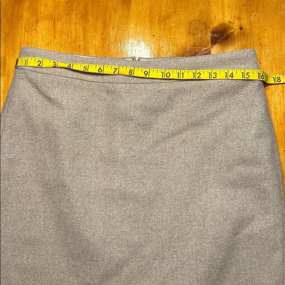J.Crew The Pencil Skirt Wool Blend Heathered Tan Oatmeal Quiet Luxury Preppy - Picture 5 of 9